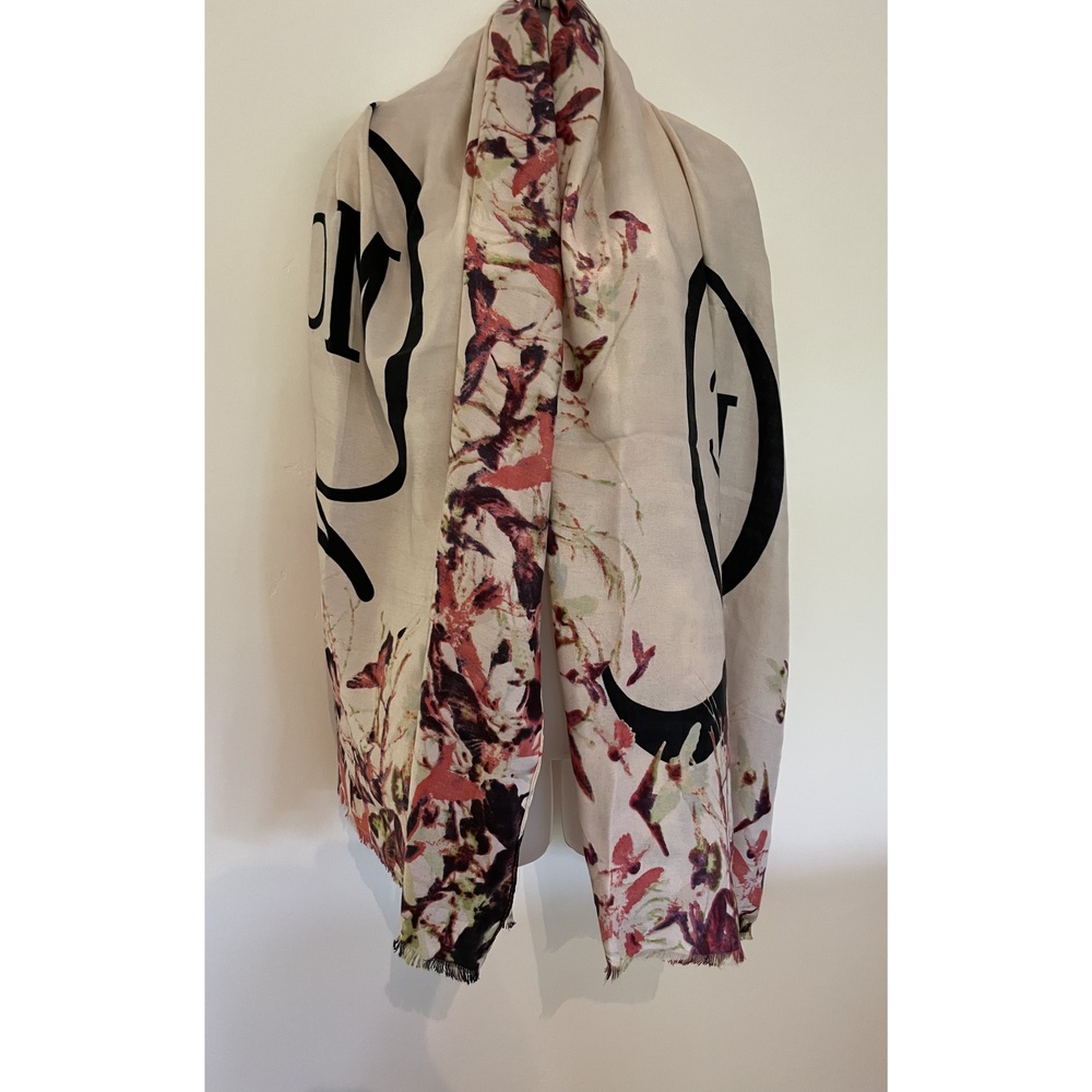 Alexander McQueen Q Scarf 